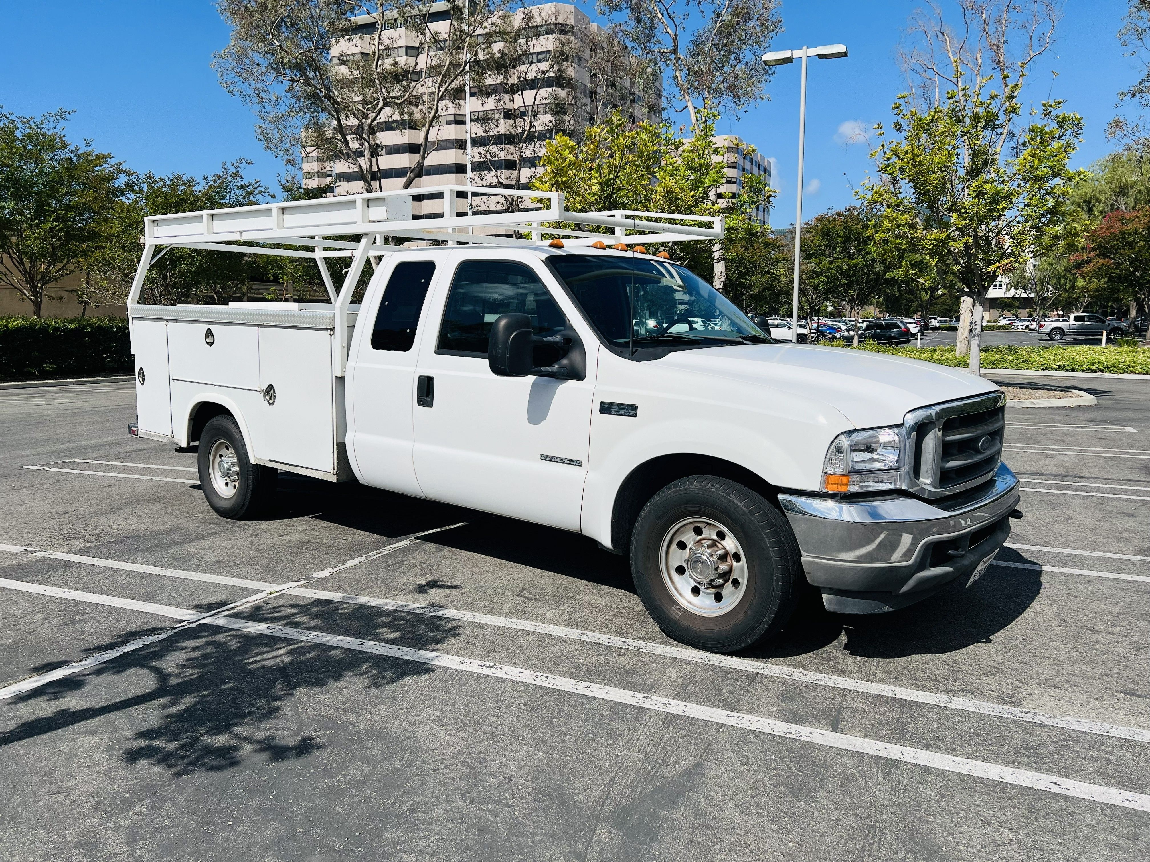 Used 2002 Ford F350 XL RWD image 1