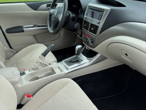 Used 2010 Subaru Impreza 2.5i Premium AWD/4WD image 8