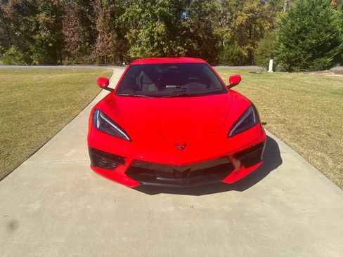 Used 2025 Chevrolet Corvette Stingray Coupe w/ 1LT image 10