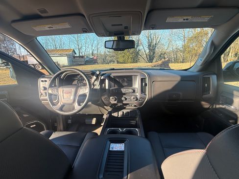 Used 2017 GMC Sierra 1500 SLT image 15