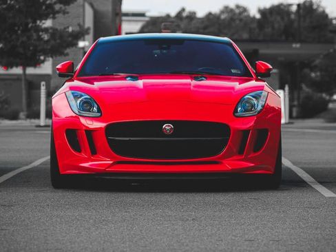 Used 2017 Jaguar F-TYPE Coupe image 2