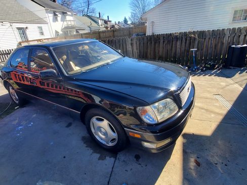 Used 1999 Lexus LS 400 image 10