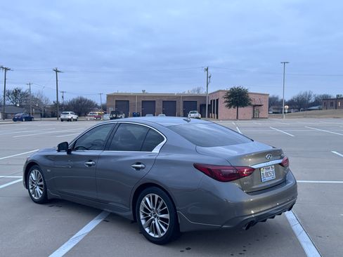 Used 2018 INFINITI Q50 Luxe w/ Sensory Package (Luxe) image 4