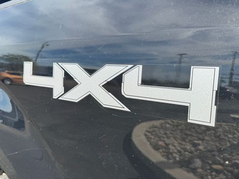 Used 2015 Ford F150 XLT w/ Trailer Tow Package image 9