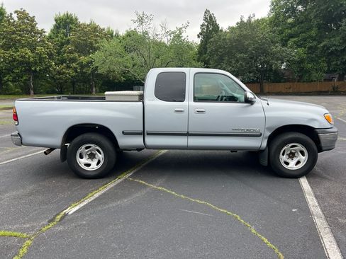 Used 2000 Toyota Tundra SR5 RWD image 1