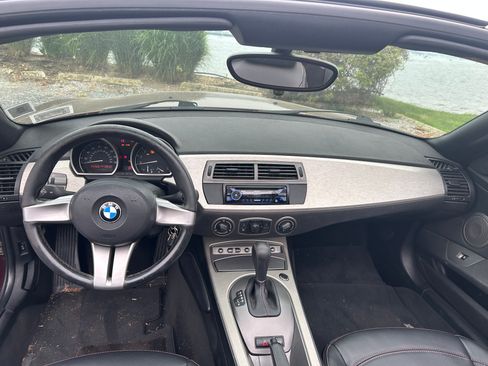 Used 2003 BMW Z4 2.5i RWD image 4