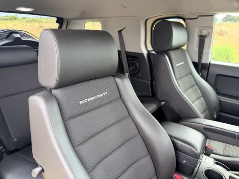 Used 2008 Toyota FJ Cruiser 4WD image 22