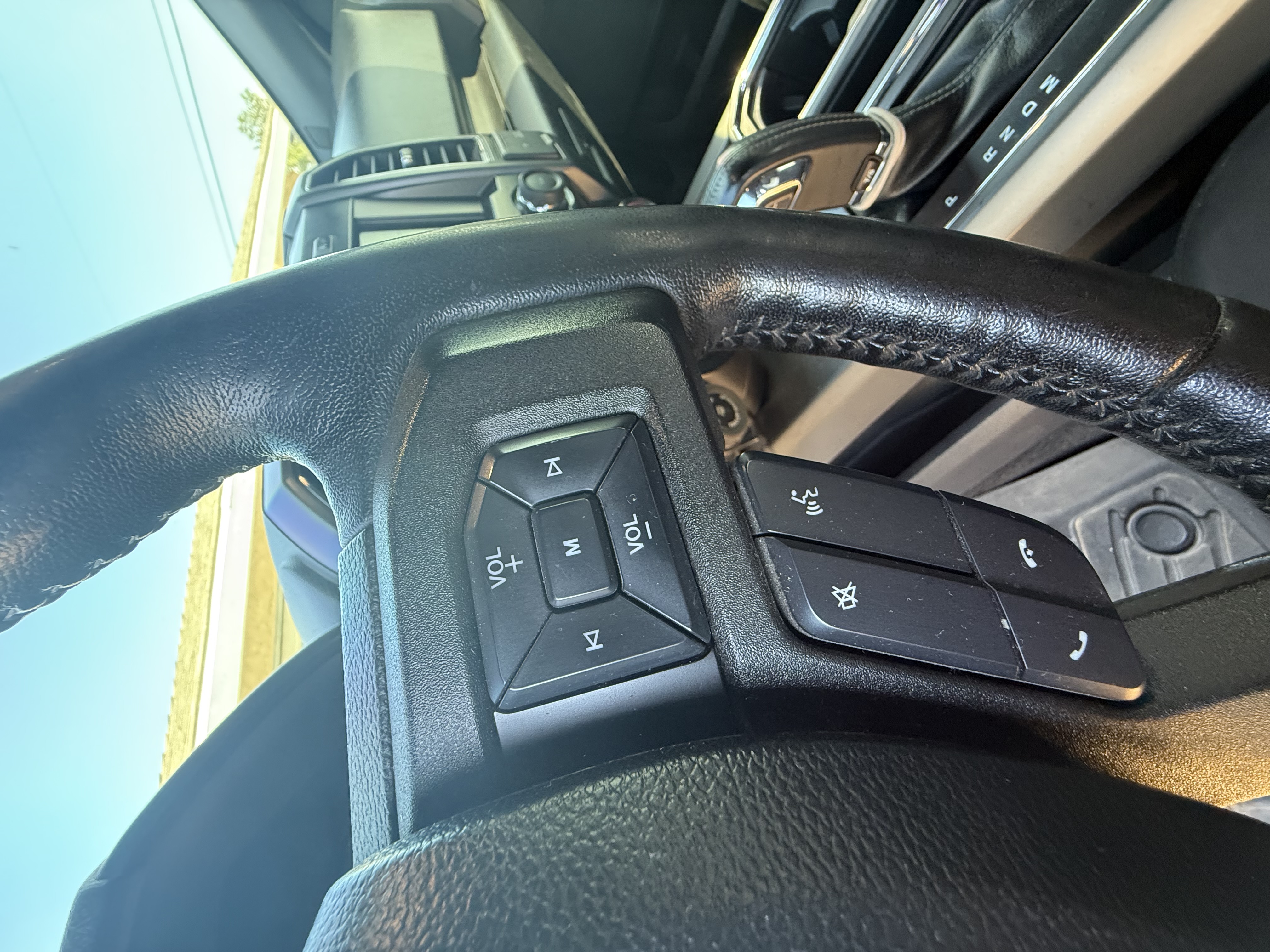 Used 2017 Ford F150 XLT w/ Equipment Group 302A Luxury AWD/4WD image 9