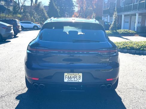 Used 2021 Porsche Macan S image 12