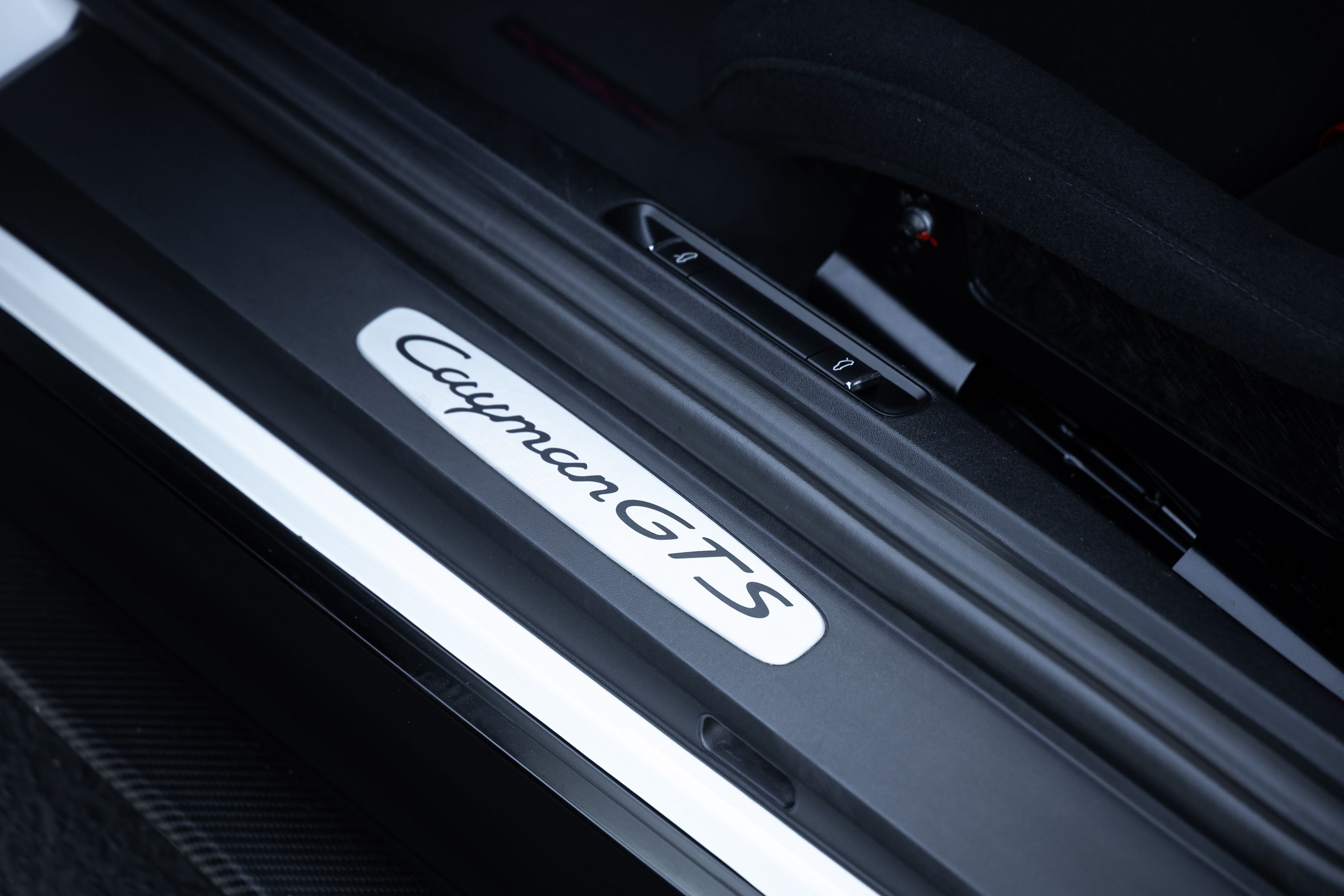 Used 2016 Porsche Cayman GTS RWD image 29