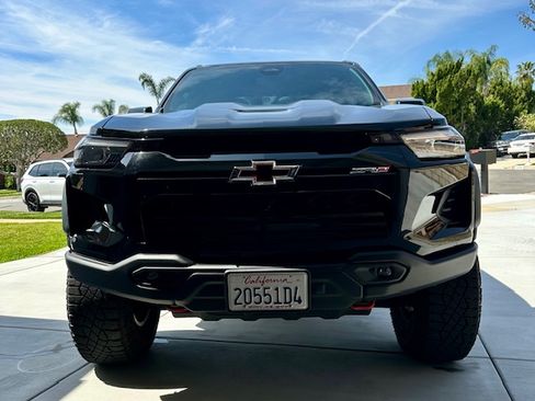 Used 2024 Chevrolet Colorado ZR2 w/ ZR2 Bison Edition image 4