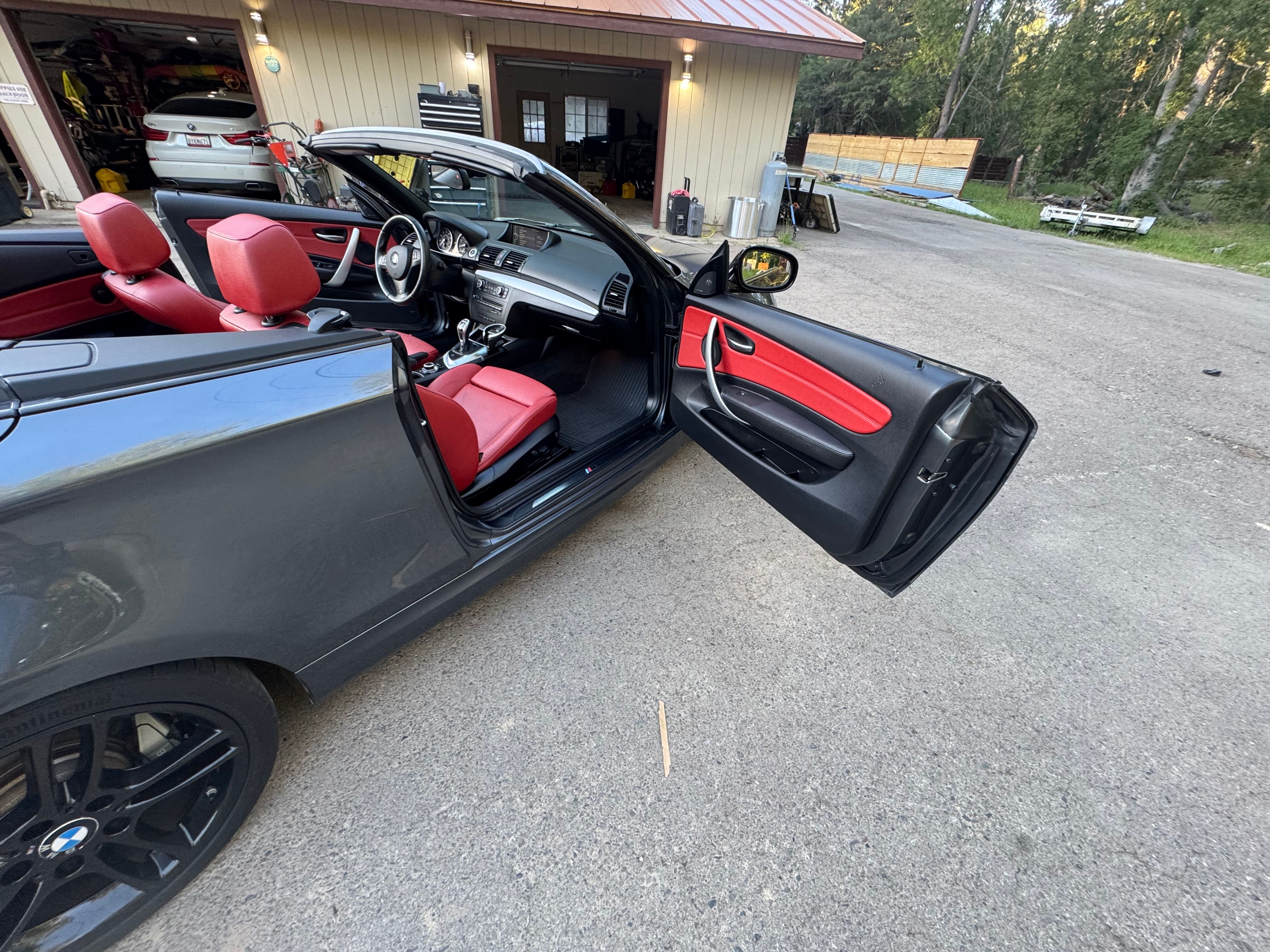 Used 2013 BMW 135i Convertible RWD image 8