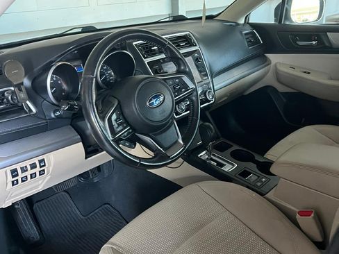 Used 2018 Subaru Outback 2.5i Premium image 8