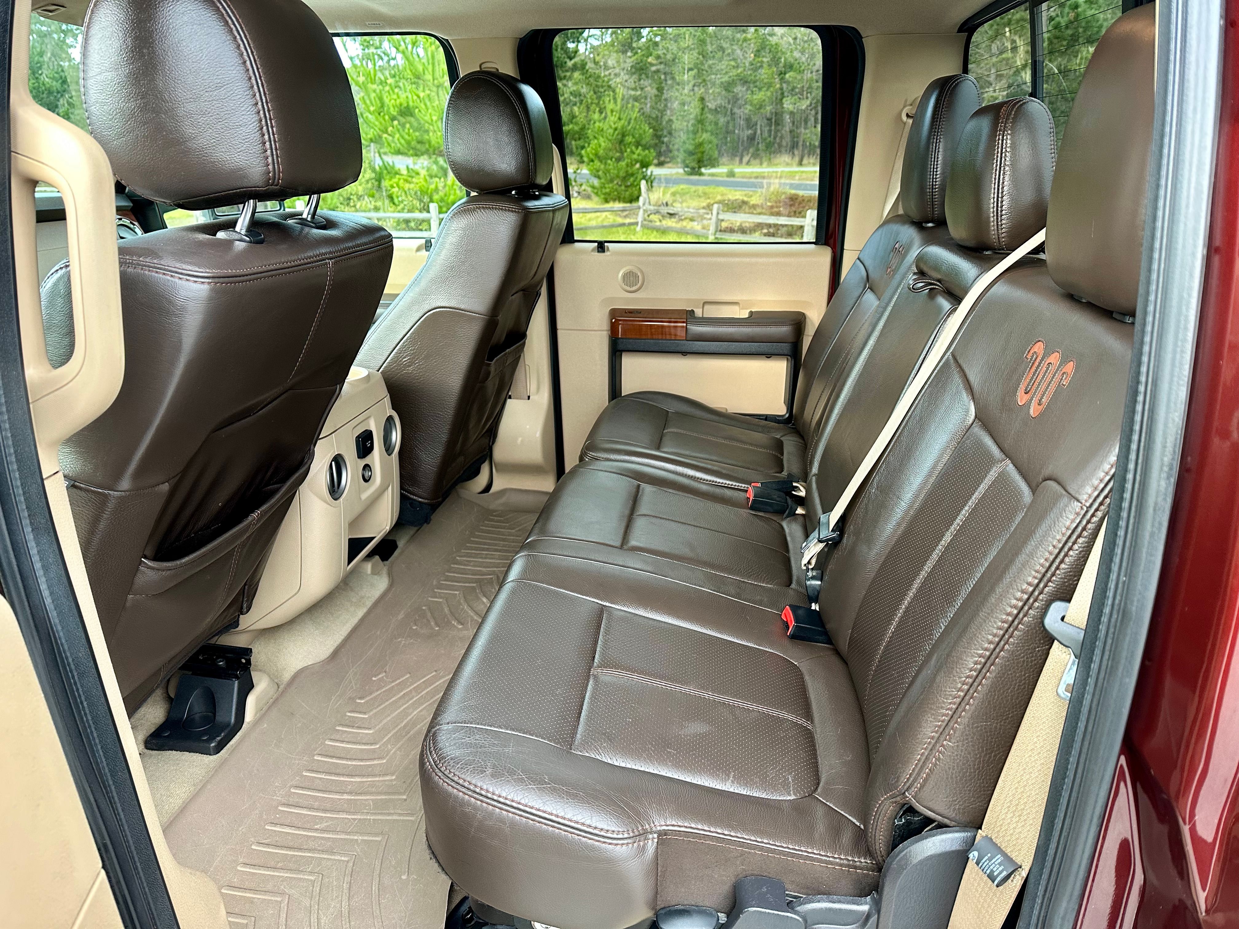Used 2016 Ford F250 King Ranch w/ FX4 Off-Road Package AWD/4WD image 15