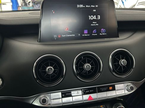 Used 2021 Kia Stinger GT1 image 23