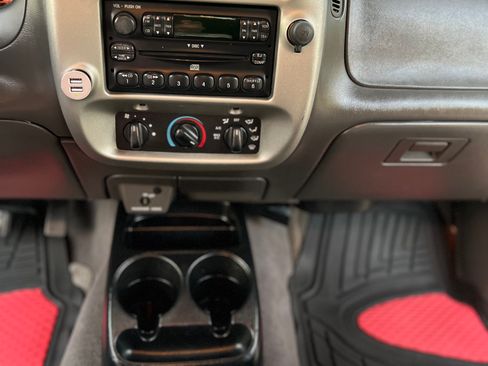 Used 2003 Ford Ranger XLT image 5