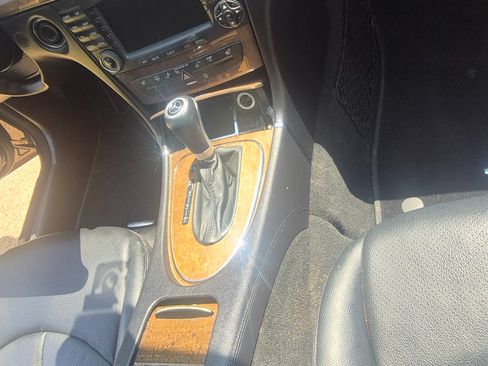 Used 2008 Mercedes-Benz E 350 Sedan image 9