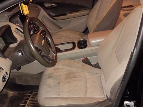 Used 2015 Chevrolet Volt FWD image 8