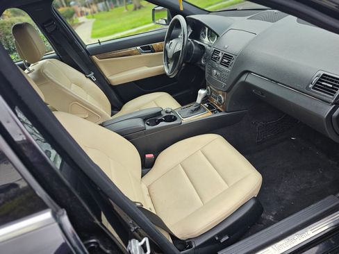 Used 2008 Mercedes-Benz C 350 Sport image 9