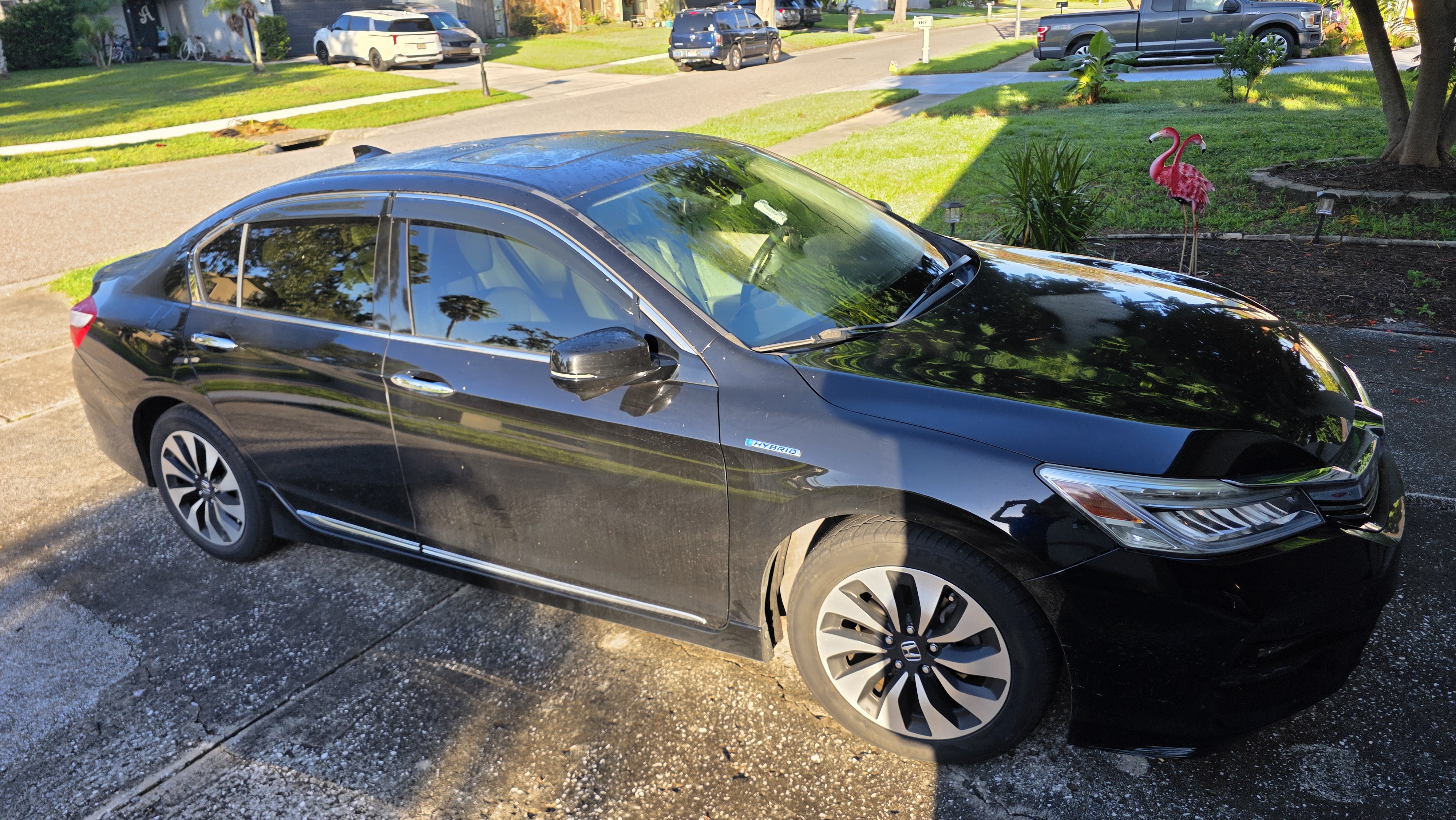 Used 2017 Honda Accord Touring image 1