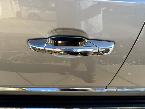 Used 2008 Cadillac Escalade EXT image 24