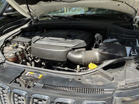 Used 2022 Jeep Grand Cherokee Limited RWD image 14