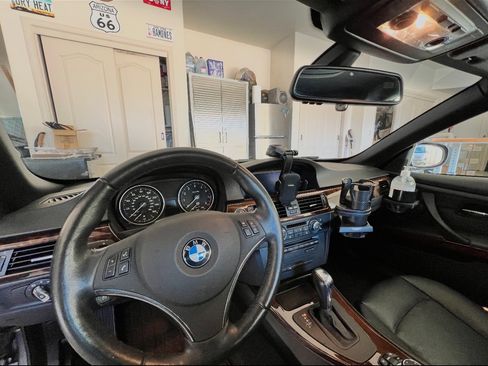 Used 2012 BMW 328i Convertible image 13