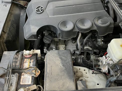 Used 2011 Toyota 4Runner SR5 RWD image 12