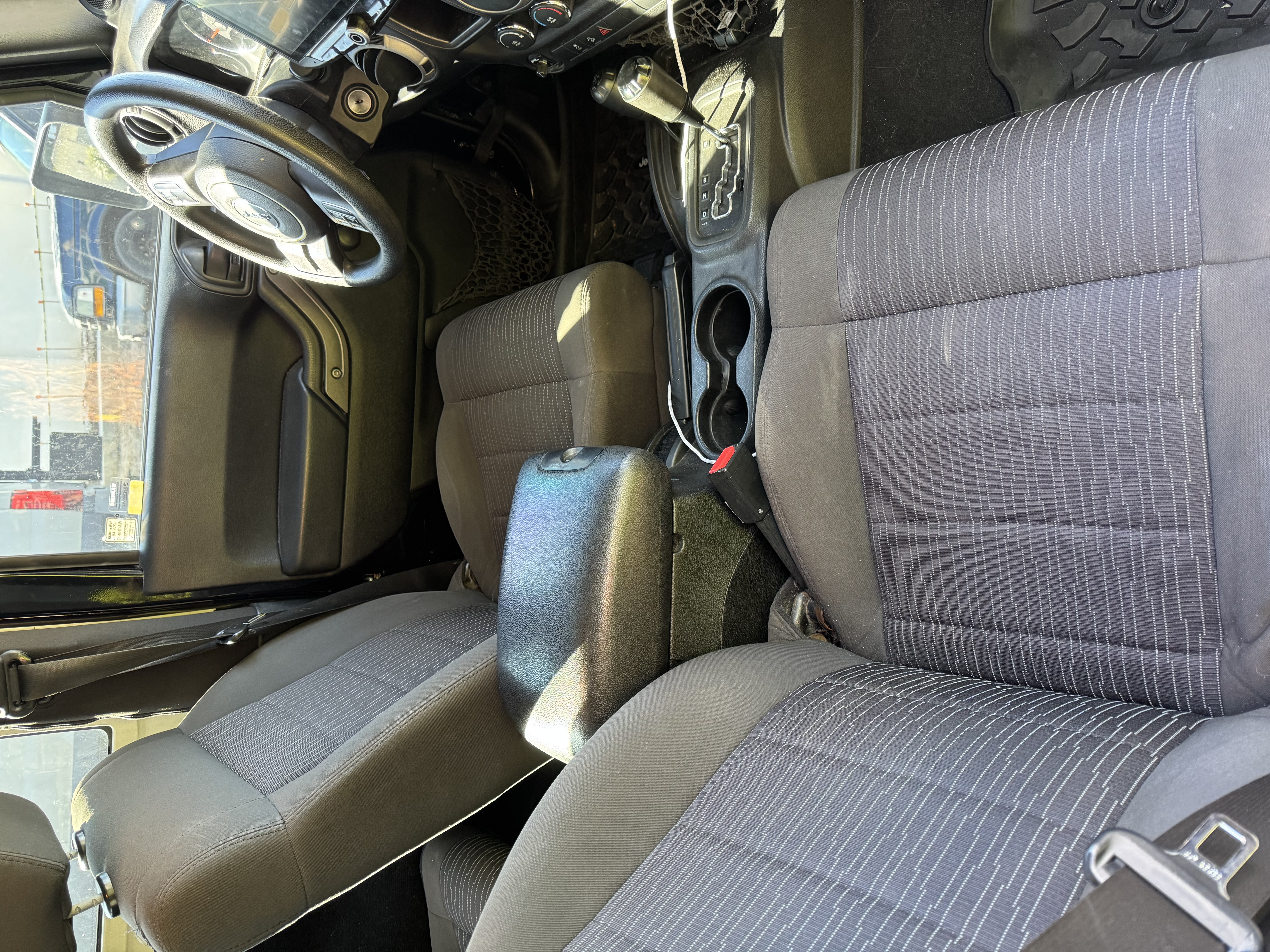 Used 2012 Jeep Wrangler Sport AWD/4WD image 14