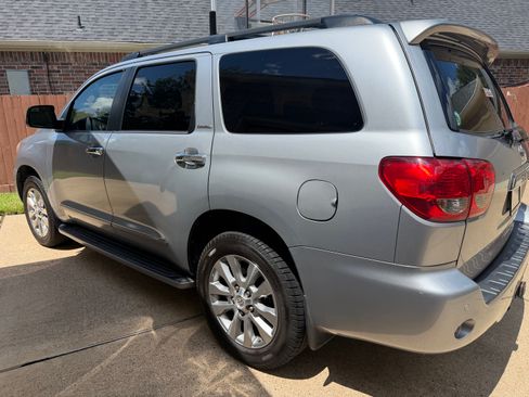Used 2012 Toyota Sequoia Limited RWD image 5