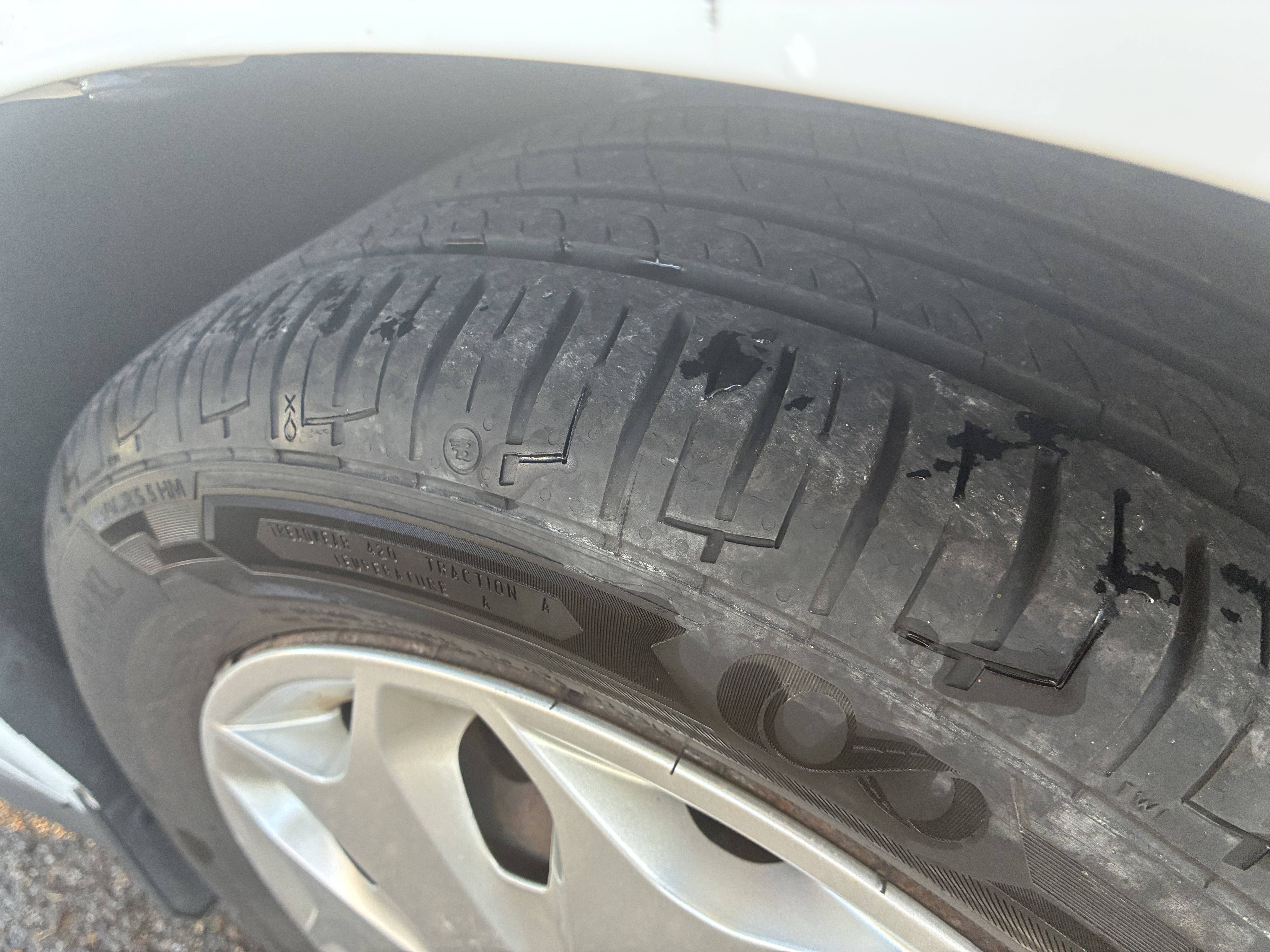 Used 2016 Ford Transit Connect XLT FWD image 9