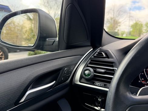 Used 2024 BMW X3 xDrive30i w/ Convenience Package image 9