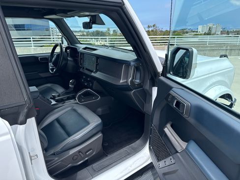 Used 2023 Ford Bronco Outer Banks AWD/4WD image 4