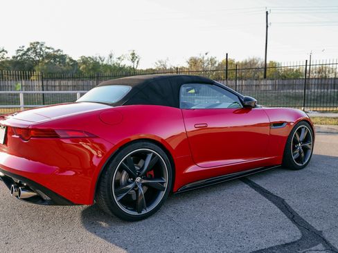 Used 2014 Jaguar F-TYPE S image 5