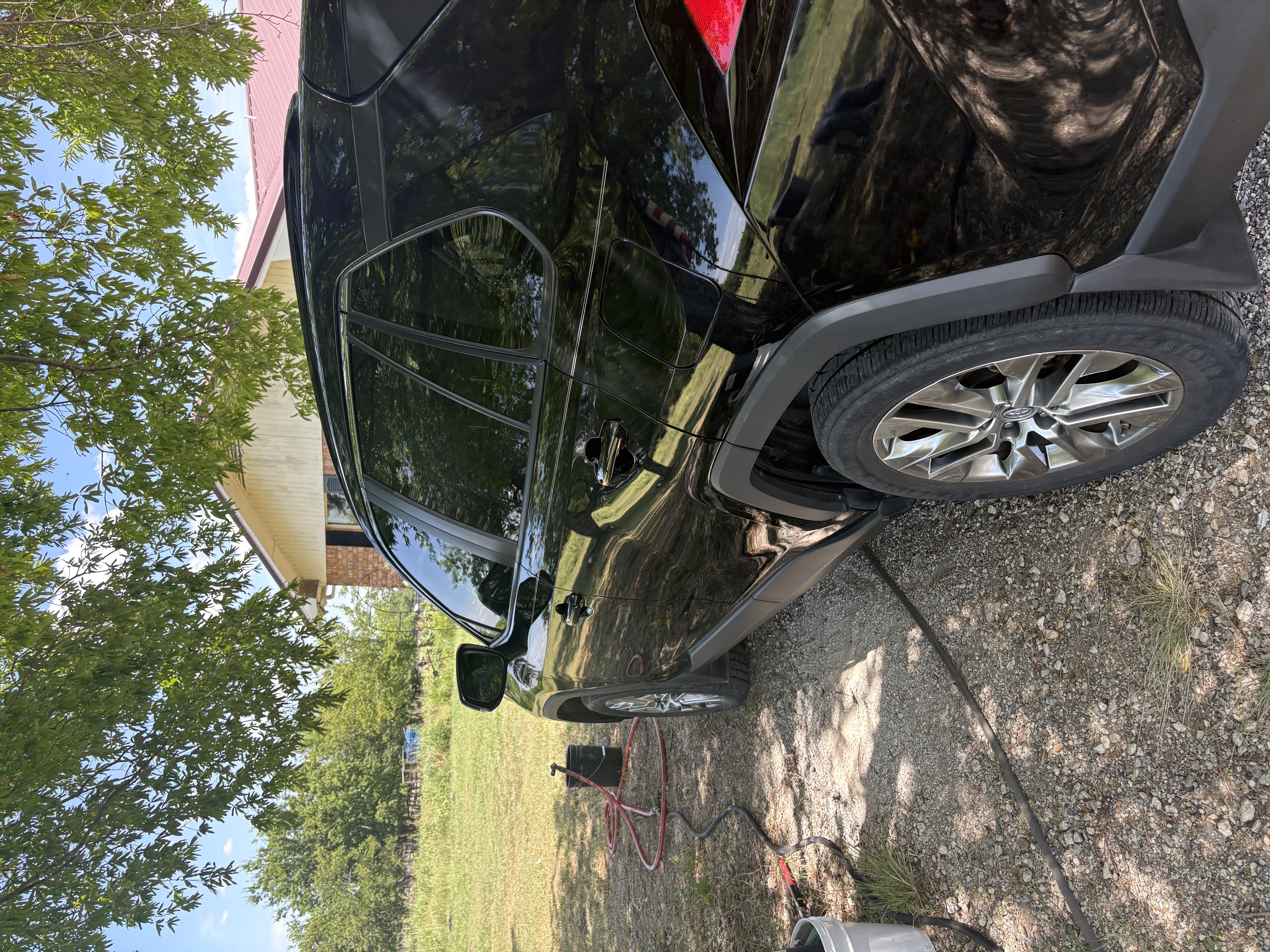 Used 2019 Toyota RAV4 XLE Premium FWD image 14