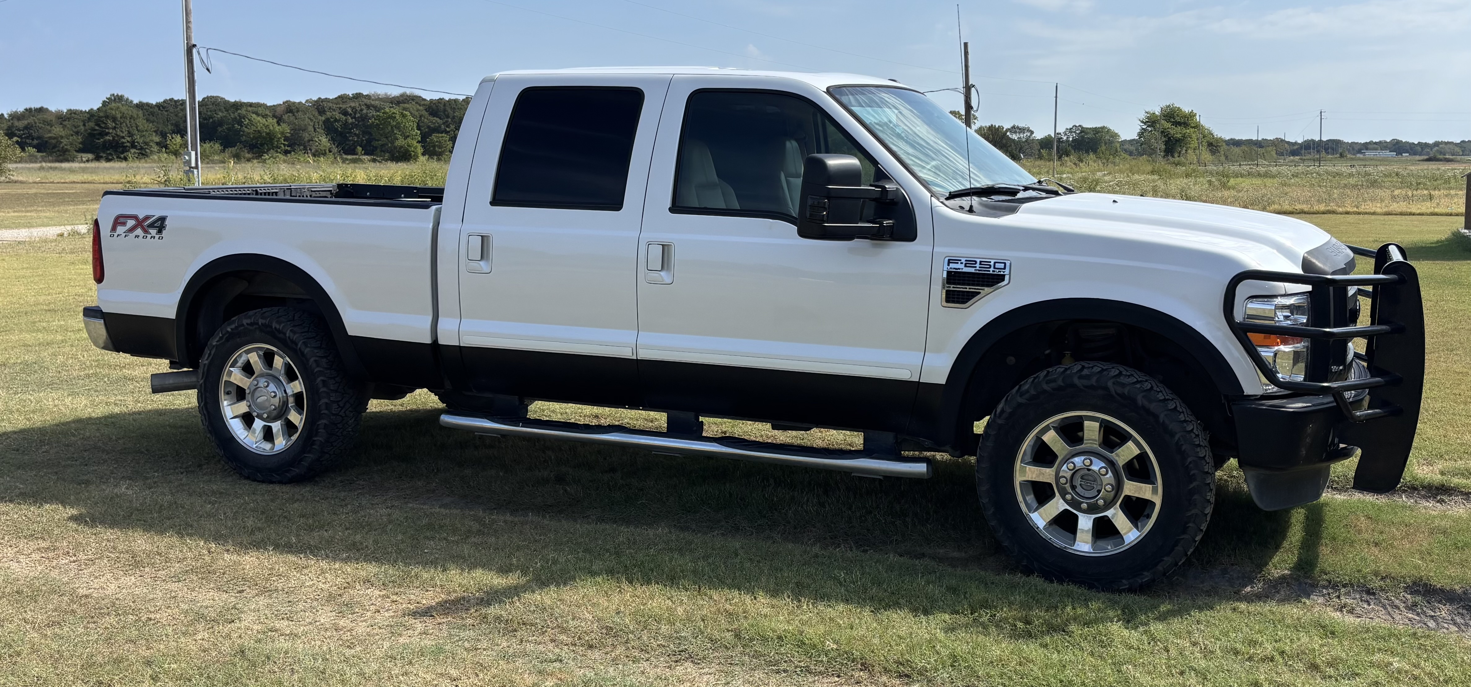 Used 2010 Ford F250 Lariat AWD/4WD image 6