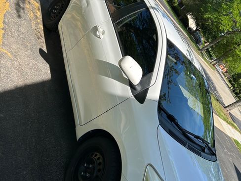 Used 2012 Toyota Yaris Sedan FWD image 6