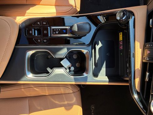 Used 2024 Lexus NX 350 350 Premium Sport Utility 4D image 6