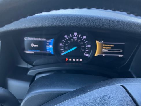 Used 2017 Ford Expedition XLT w/ Equipment Group 202A image 9