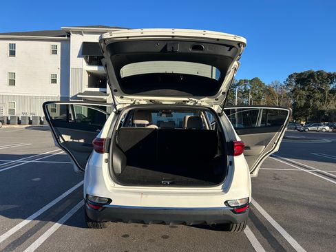 Used 2021 Kia Sportage LX w/ LX Fwd Popular Package image 10