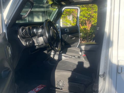 Used 2020 Jeep Wrangler Unlimited Sport S AWD/4WD image 12