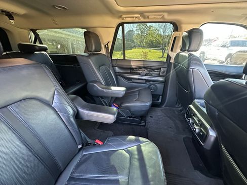 Used 2018 Ford Expedition Max Platinum image 21