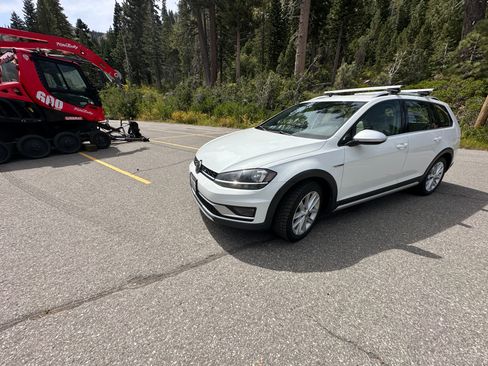 Used 2019 Volkswagen Golf Alltrack S AWD/4WD image 21