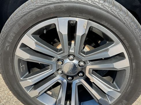 Used 2018 GMC Yukon Denali w/ Denali Ultimate Package image 13