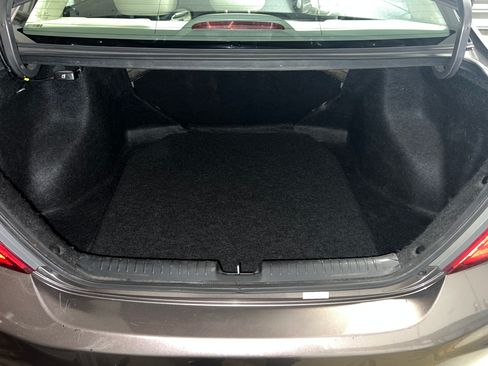 Used 2012 Honda Civic LX image 6