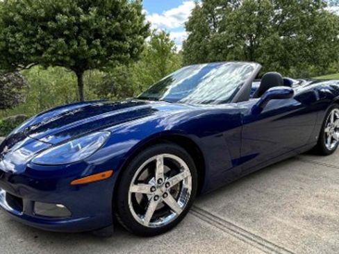 Used 2007 Chevrolet Corvette Convertible w/ Preferred Equipment Group RWD image 1