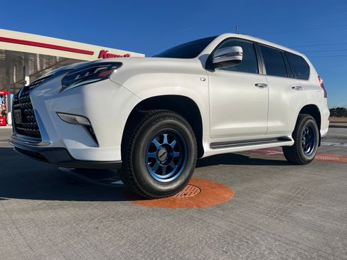 Used 2022 Lexus GX 460 Premium image 4