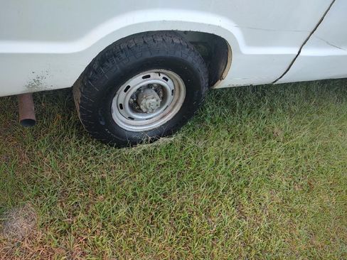 Used 2003 Dodge B3500 RWD image 14
