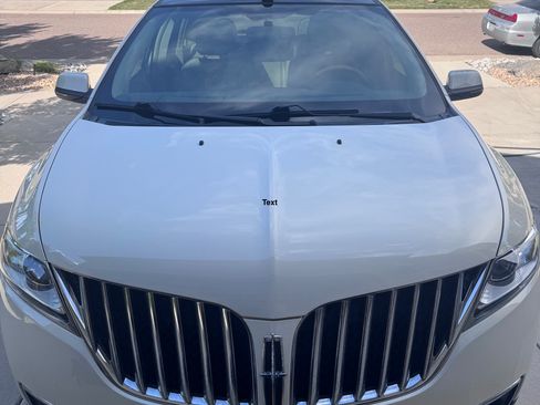 Used 2013 Lincoln MKX AWD image 2