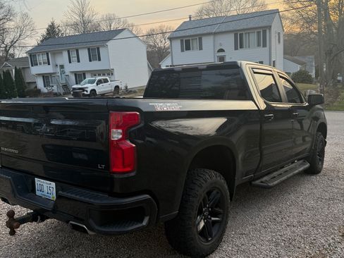 Used 2021 Chevrolet Silverado 1500 LT Trail Boss w/ Convenience Package II image 8